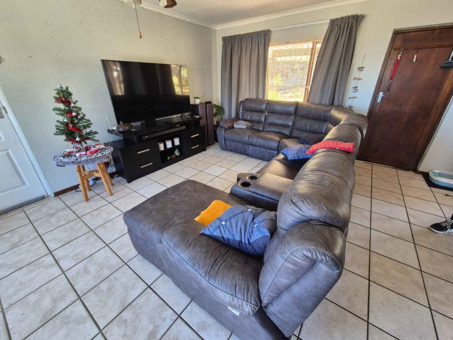 3 Bedroom Property for Sale in Dana Bay Western Cape